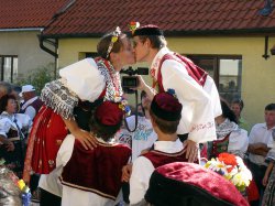 Název souboru=hody_2011_56.jpg
Velikost souboru=851KB
Rozměry=1133x850
Datum přidání=13. Září 2011 hody_2011_56.jpg