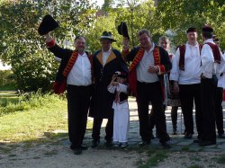Název souboru=hody_2011_60.jpg
Velikost souboru=958KB
Rozměry=1133x850
Datum přidání=13. Září 2011 hody_2011_60.jpg