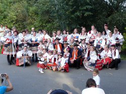 Název souboru=hody_2011_81.jpg
Velikost souboru=1029KB
Rozměry=1134x850
Datum přidání=13. Září 2011 hody_2011_81.jpg