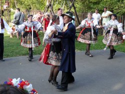 Název souboru=hody_2011_85.jpg
Velikost souboru=976KB
Rozměry=1133x850
Datum přidání=13. Září 2011 hody_2011_85.jpg