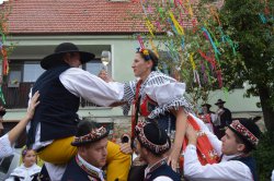 Název souboru=Hody_2017-217.JPG
Velikost souboru=502KB
Rozměry=1155x768
Datum přidání=03. Říjen 2017 Hody_2017-217.JPG