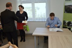 Název souboru=Vitani_obcanku_2017-39.JPG
Velikost souboru=377KB
Rozměry=1366x908
Datum přidání=28. Říjen 2017 Vitani_obcanku_2017-39.JPG