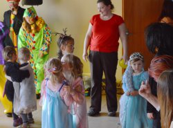 Název souboru=Karneval_2018-110.JPG
Velikost souboru=333KB
Rozměry=1033x768
Datum přidání=08. Březen 2018 Karneval_2018-110.JPG