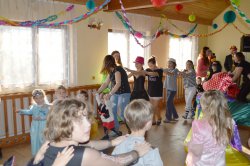 Název souboru=Karneval_2018-120.JPG
Velikost souboru=392KB
Rozměry=1155x768
Datum přidání=08. Březen 2018 Karneval_2018-120.JPG