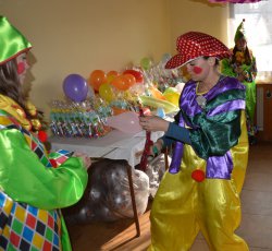 Název souboru=Karneval_2018-77.JPG
Velikost souboru=307KB
Rozměry=834x768
Datum přidání=08. Březen 2018 Karneval_2018-77.JPG