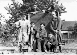 Název souboru=62__skola_hriste0001.jpg
Velikost souboru=189KB
Rozměry=816x590
Datum přidání=31. Květen 2006 62__skola_hriste0001.jpg