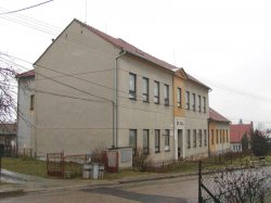 _old__skola_budova2.jpg