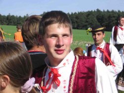 Název souboru=050918hody0003.jpg
Velikost souboru=65KB
Rozměry=800x600
Datum přidání=05. Únor 2006 050918hody0003.jpg