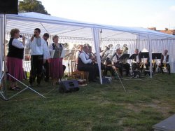 Název souboru=060916hody0027.JPG
Velikost souboru=76KB
Rozměry=512x384
Datum přidání=01. Říjen 2006 060916hody0027.JPG