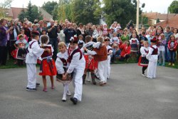 Název souboru=Hody_2015-_50.JPG
Velikost souboru=416KB
Rozměry=1024x685
Datum přidání=14. Červen 2016 Hody_2015-_50.JPG