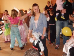 Název souboru=Maskarni_2015_73.JPG
Velikost souboru=156KB
Rozměry=600x450
Datum přidání=11. Květen 2015 Maskarni_2015_73.JPG