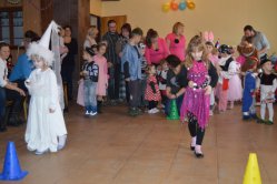 detsky_karneval_2016-_26.JPG