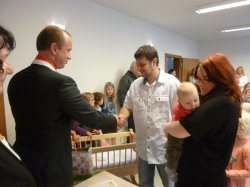 Název souboru=vitani_obcanku_2015_81.JPG
Velikost souboru=125KB
Rozměry=600x450
Datum přidání=03. Listopad 2015 vitani_obcanku_2015_81.JPG