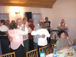 Název souboru=052011sal_seniori6.jpg
Velikost souboru=42KB
Rozměry=896x672
Datum přidání=06. Únor 2006 052011sal_seniori6.jpg